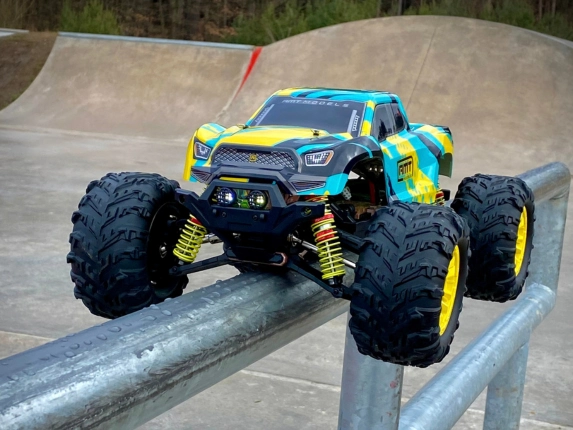 RC auto RMT Monster Tornado